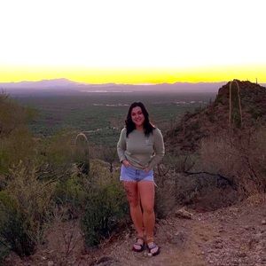 Meet your Posher, Jennifer